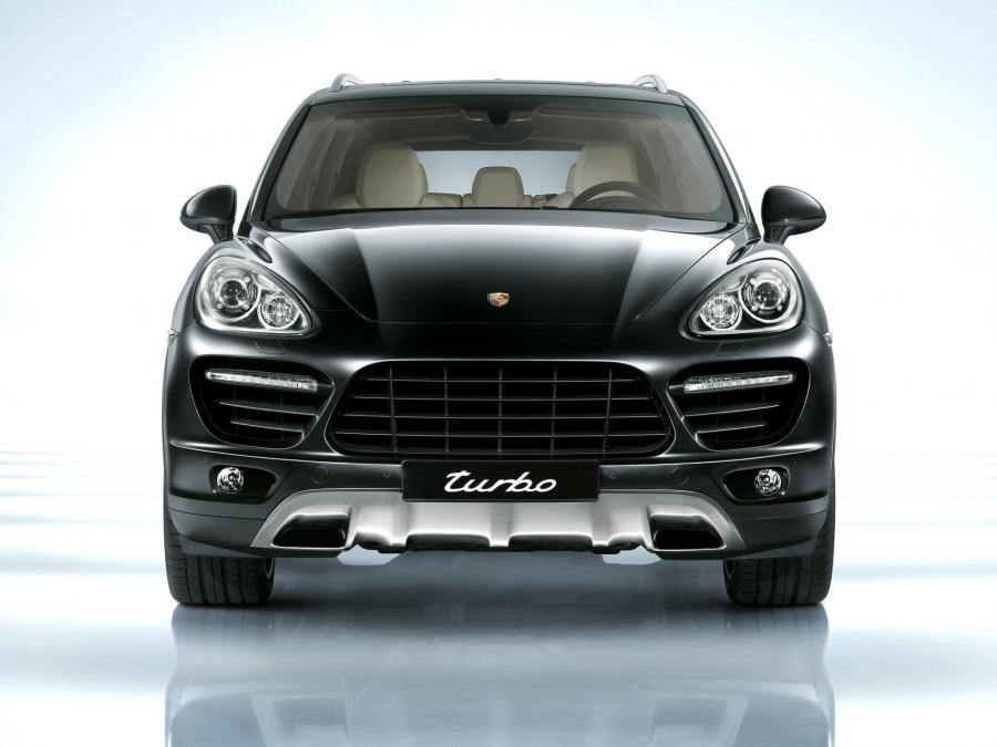  Porsche Cayenne Turbo 2011 года  (фото 17 из 20)